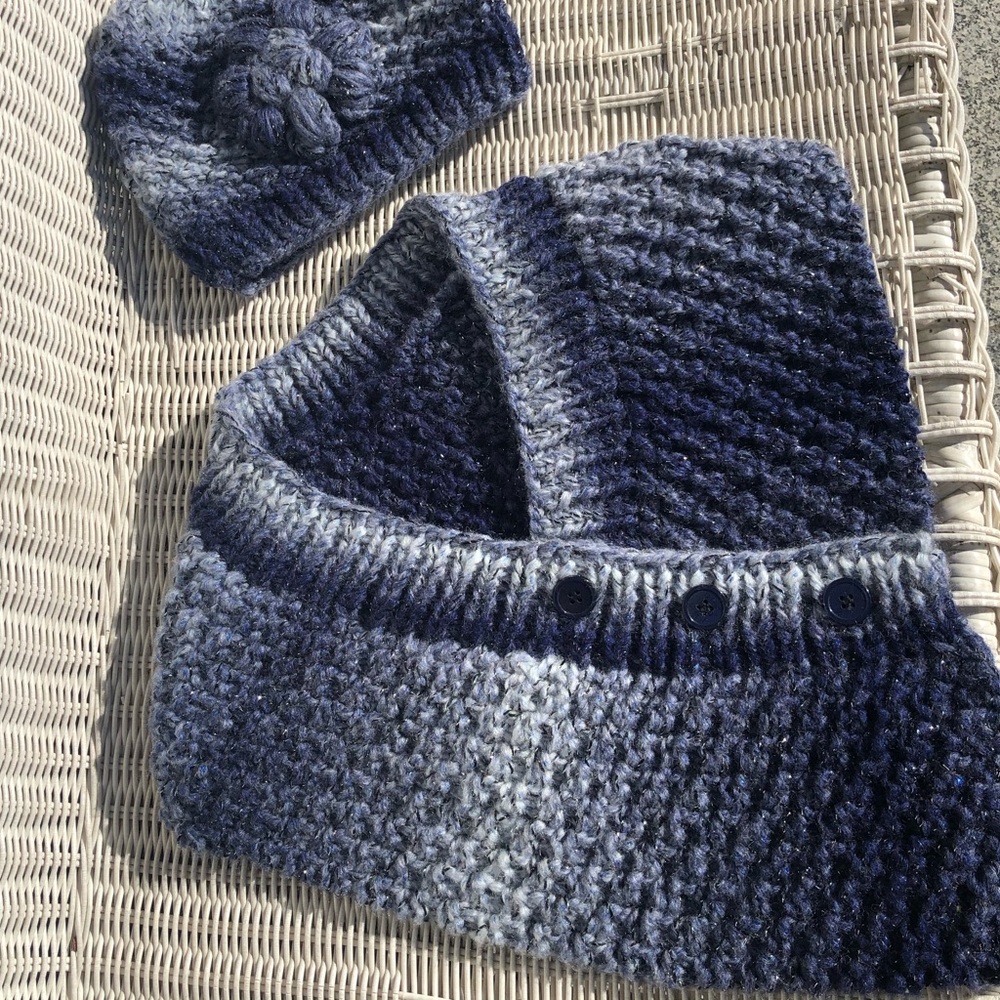 Ombre blue scarf and hat set.  Warm, Cozy, Unique - Picture 2 of 9